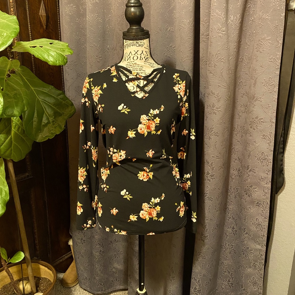 Girls L Justify Floral Top